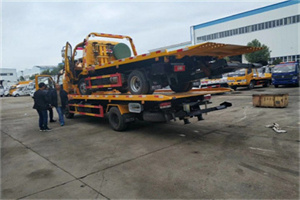 岳阳楼同城汽车补胎